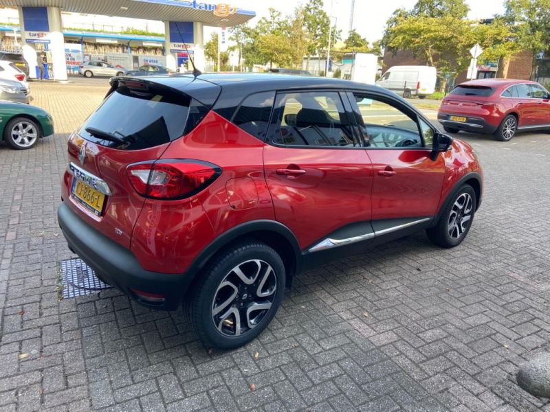Captur KJ 866 L 03