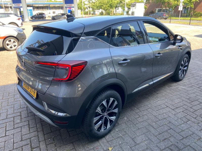 Renault Captur HRN 21 R 04