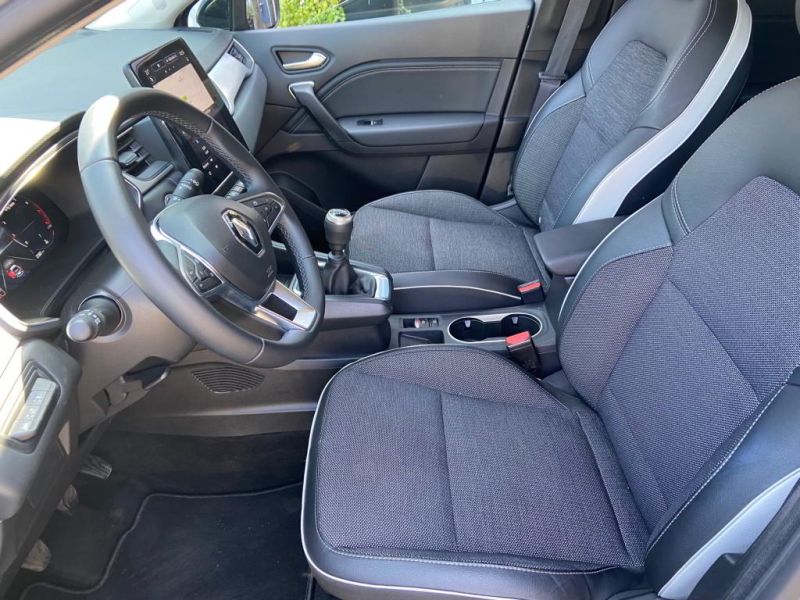 Renault Captur HRN 21 R 09