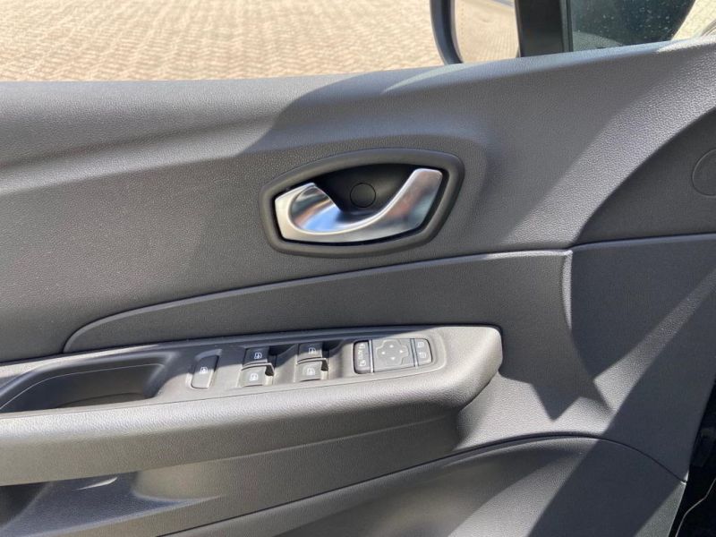 Renault Captur K 084 SL 08