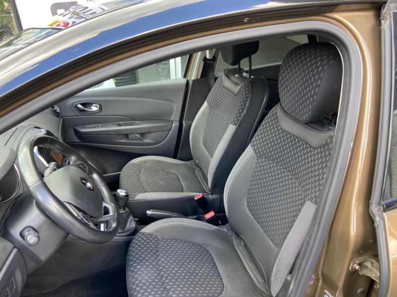 Renault Captur PG 942 X 06