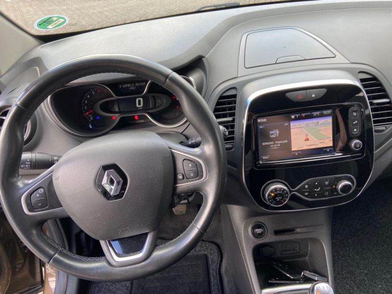 Renault Captur PG 942 X 07