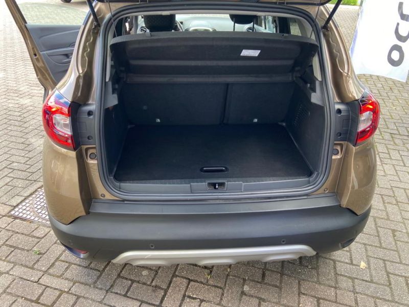 Renault Captur PG 942 X 10