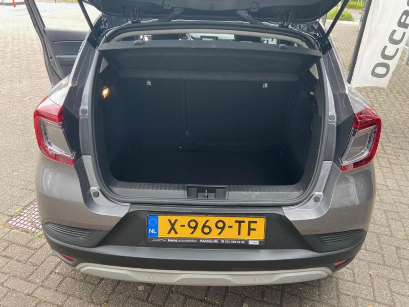 Renault Captur X 969 TF 11