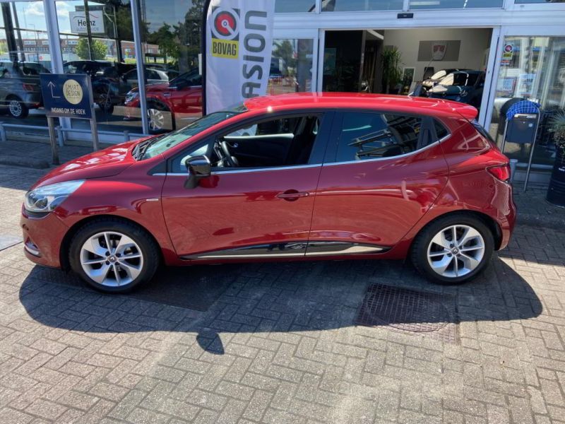 Renault Clio KR 095 K 02