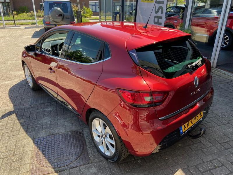 Renault Clio KR 095 K 03