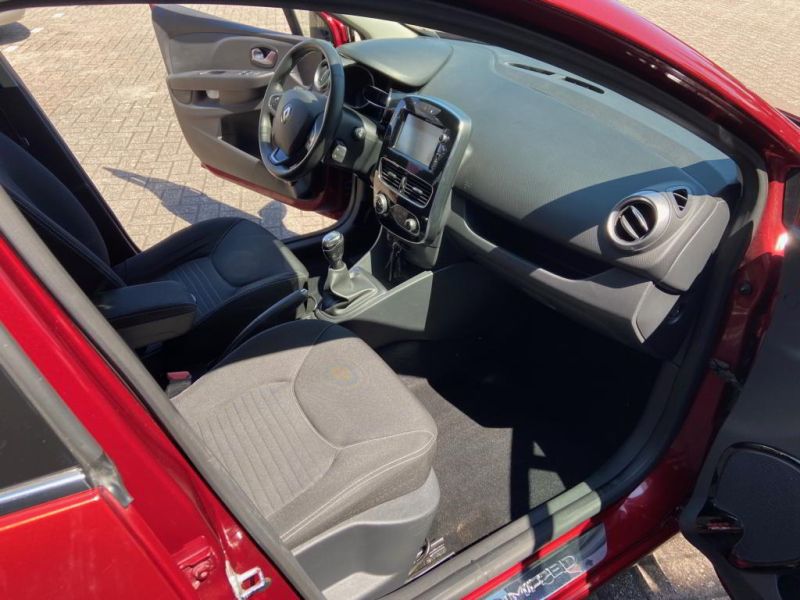 Renault Clio KR 095 K 13